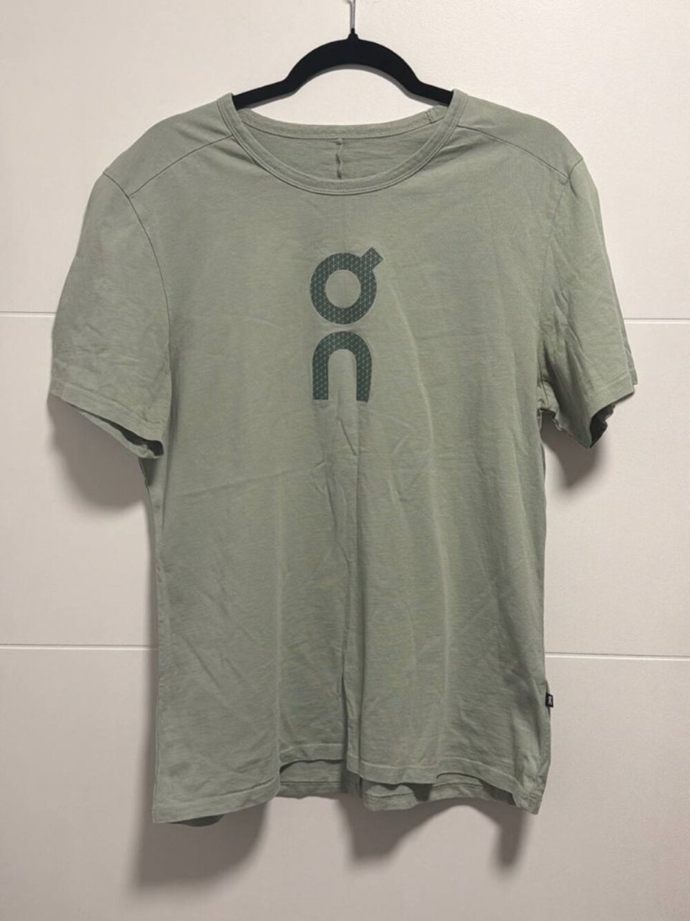 On Running T-Shirt | Mens (Size L) | Barely Worn